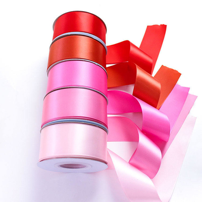 100% 폴리에스터 단일 얼굴 사틴 리본 196 사용자 정의 색상 38mm 50mm 100 야드 / 롤