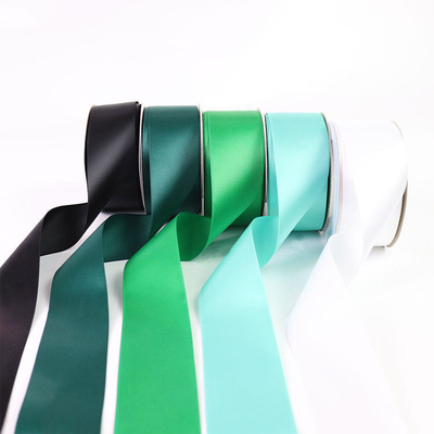 100% 폴리에스터 단일 얼굴 사틴 리본 196 사용자 정의 색상 38mm 50mm 100 야드 / 롤